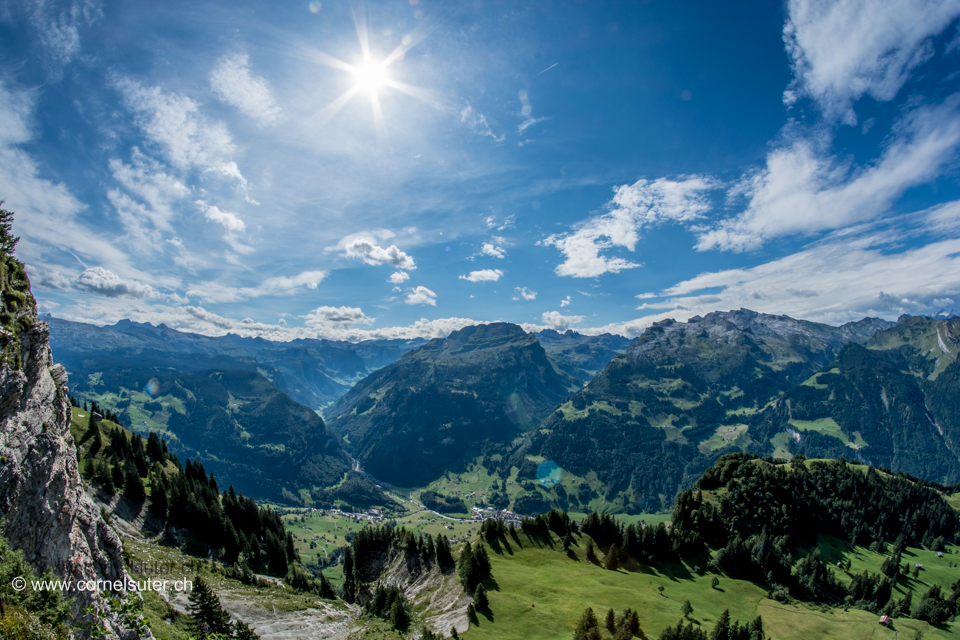 Sicht in die Muotitaler Bergen und mehr.