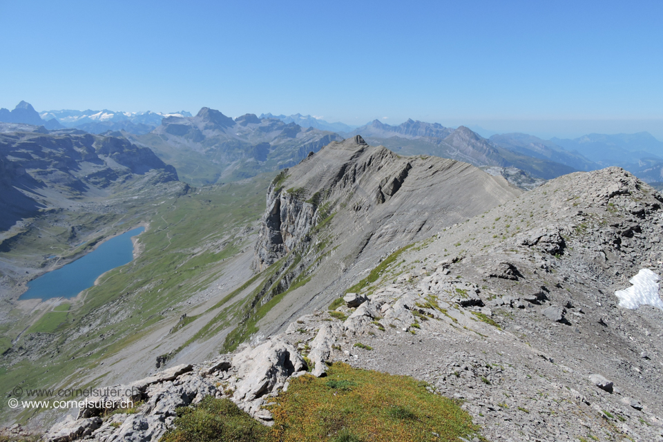 Mit Sicht auf die Glattalp, schöne Gratwanderung.