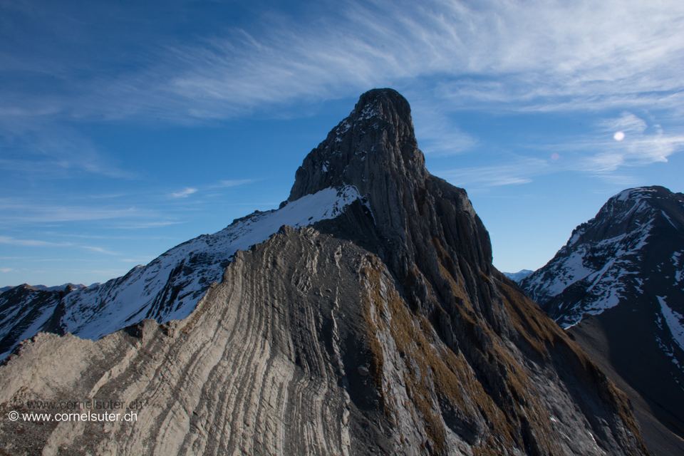Entlang auf dem Grat zum Höch Turm 2666m.