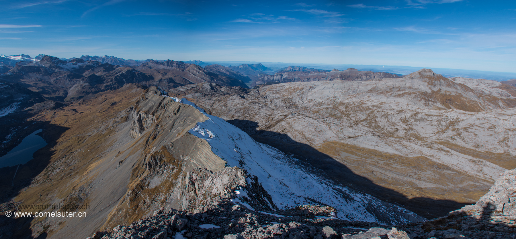 Abstieg auf dem West-Grat, fantastisches Panorama.