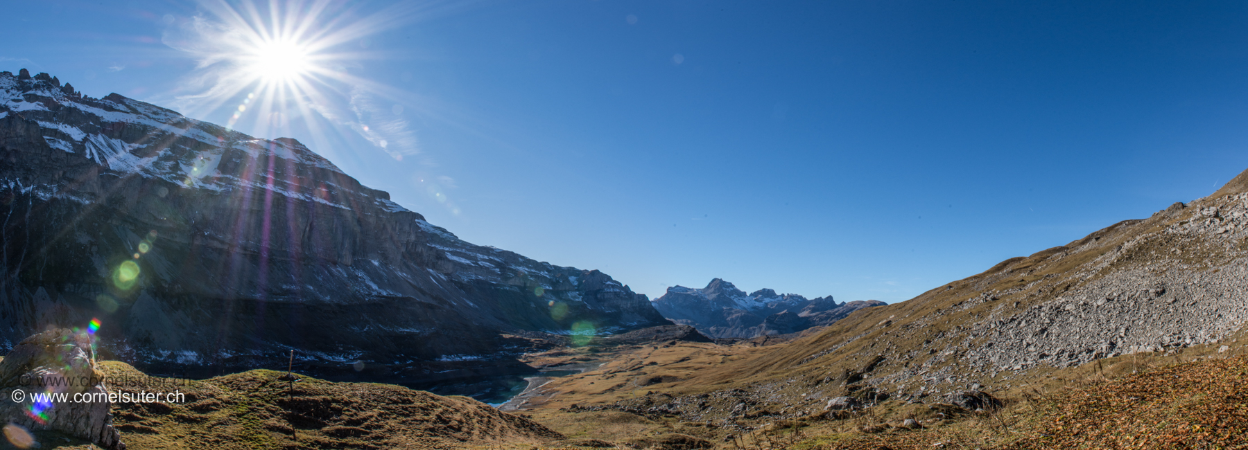 Links Jegerstöck 2573m - Glattalpsee - Läged Windgällen 2573m - Schächentaler Windgällen 2764m - Alpler Torstok 2622m.