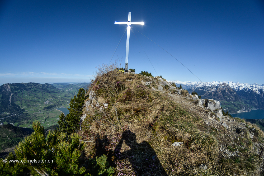 Das Gipfelkreuz auf der Rigi Hochfluh.