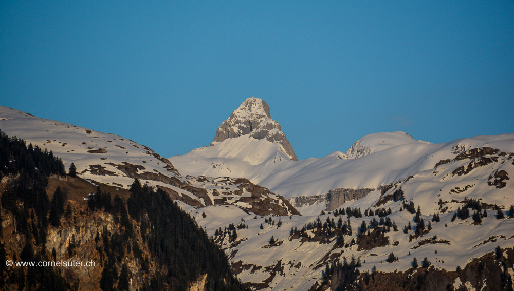 Am Abend im Muotathal Sicht zum Höch Turm 2666m.