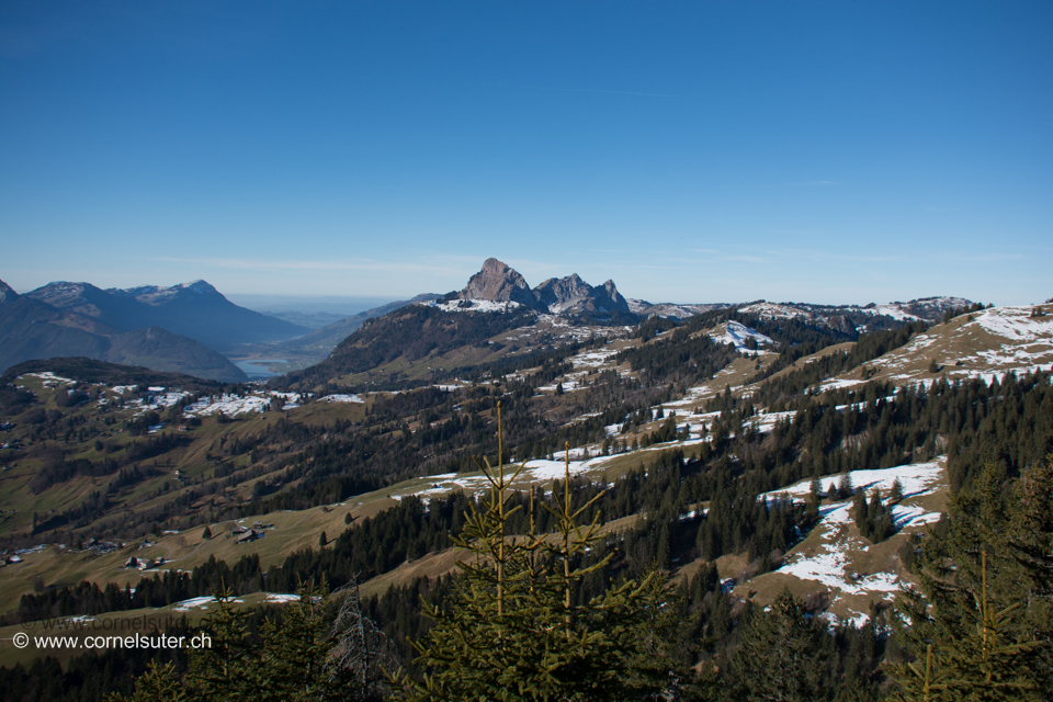 Rigi, Lauerzersee und die Mythen.