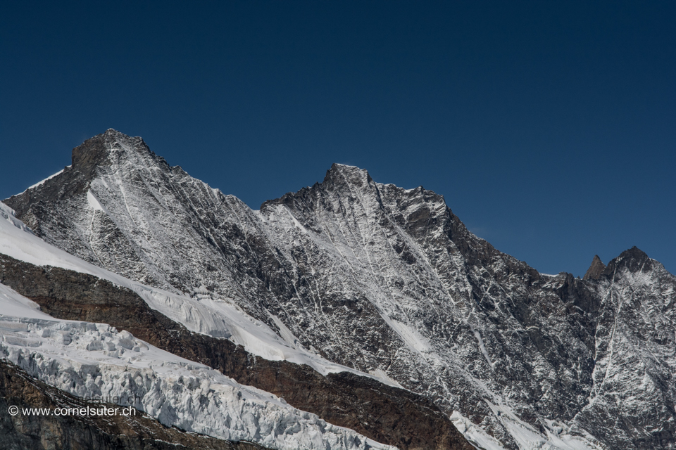 Täschhorn 4491m und Dom 4545m, Nadelhorn 4027m, Lenzspitze 4294m.