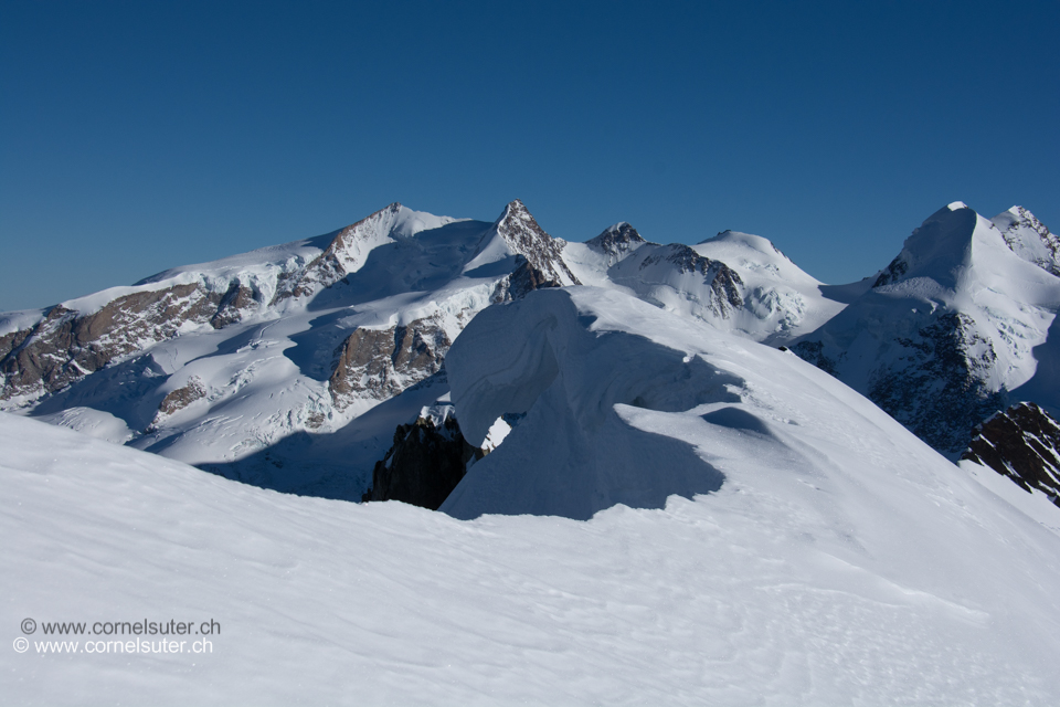 Aussicht vom Mittelgipfel 4159m Sicht zum Monte Rosa
