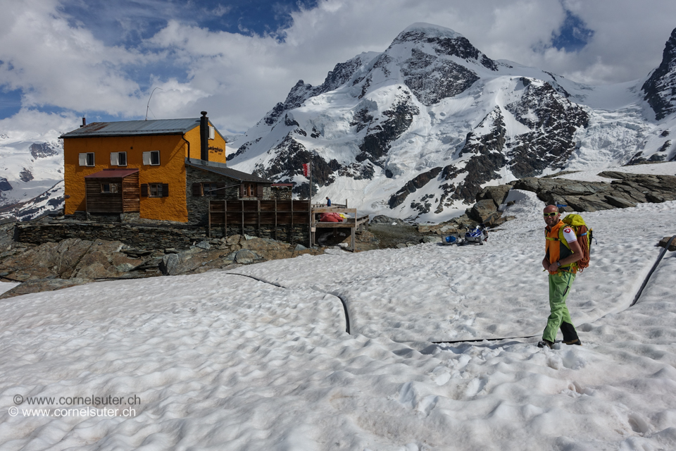 Bei der Gandegghütte 3029m, Sicht zum Breithorn 4164m. (Bild von Lukas)