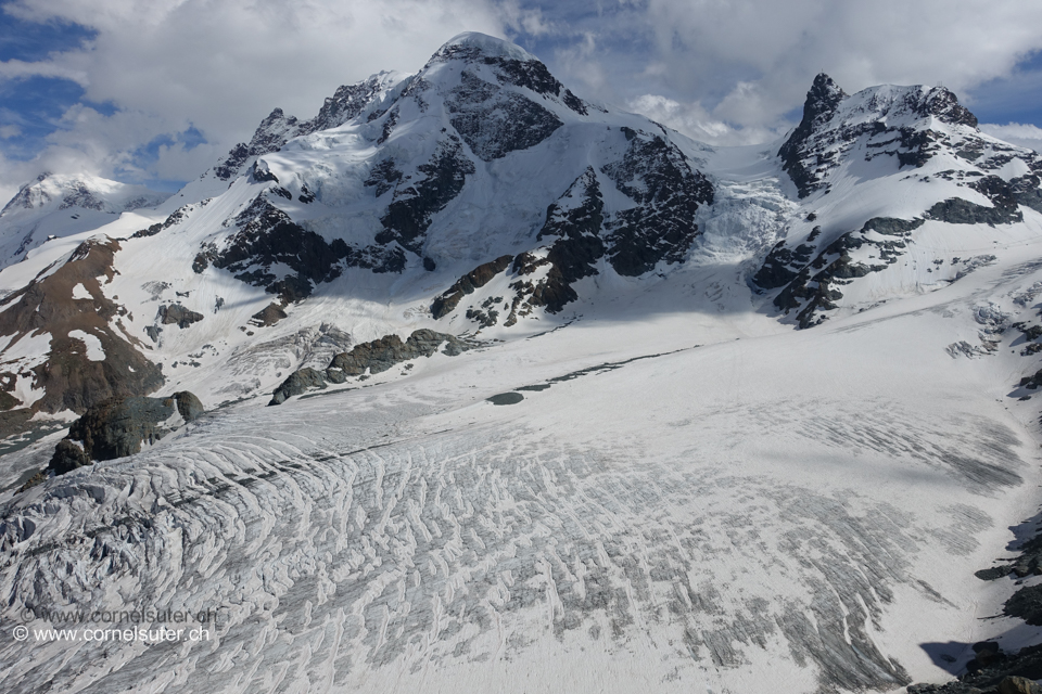 Bei der Gandegghütte 3029m, Sicht zum Breithorn 4164m.
