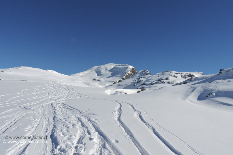 Aufstieg zum Läckistock 2486m.