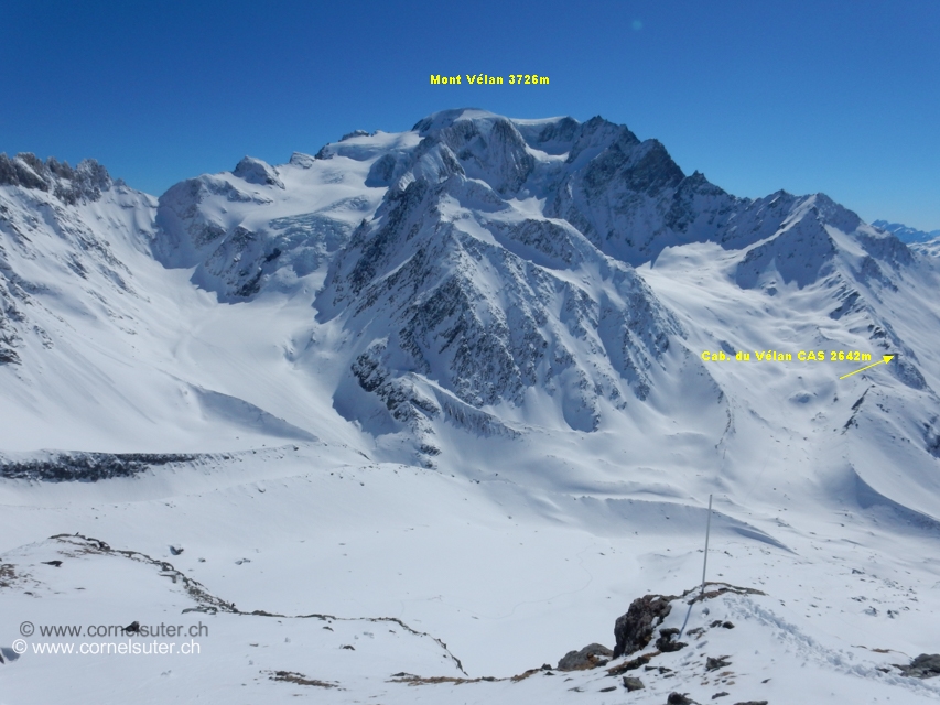 Sicht von der SAC Valsorey Hütte 3030m (Homepage / Karte) zum Vélan Gebiet.
