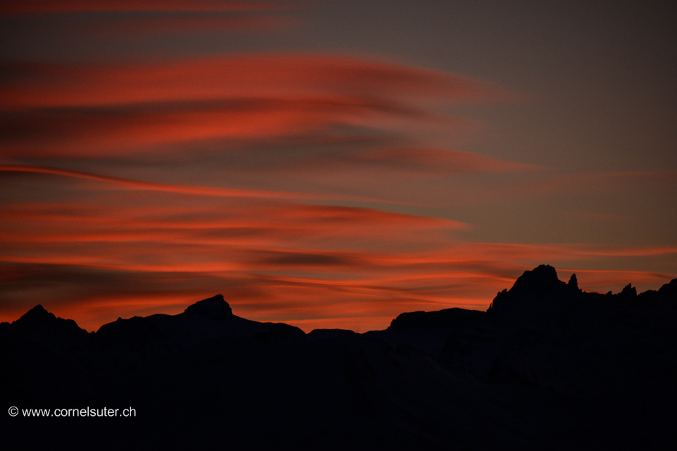 Skitour Training am 12.Januar 2015, Handgruobi 1067m - Brünnelistock 1594m, Sicht rechts der Gross Spannort 3198m, weiter links der Zwächten 3080m.