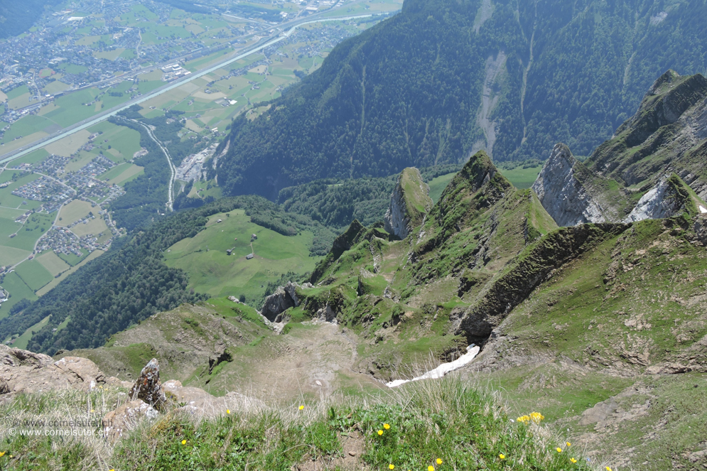 Und nochmal Tiefblick in die Ostflanke.