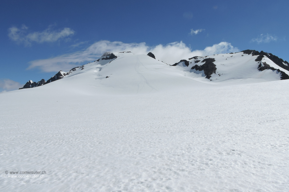 Angekommen bei der Sustenlimi und Aufstieg zum Sustenhorn 3503m.