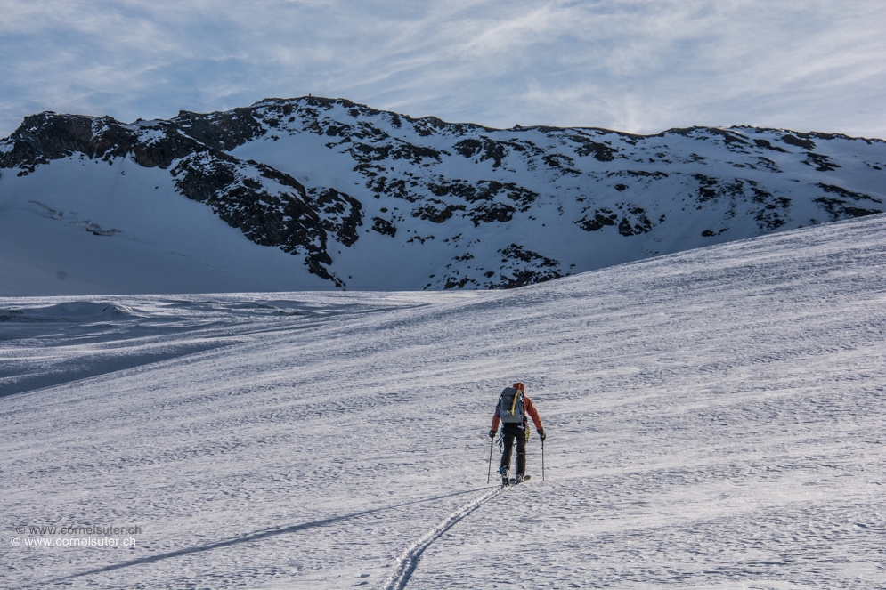 Die ersten Skispuren im Herbst 2016.