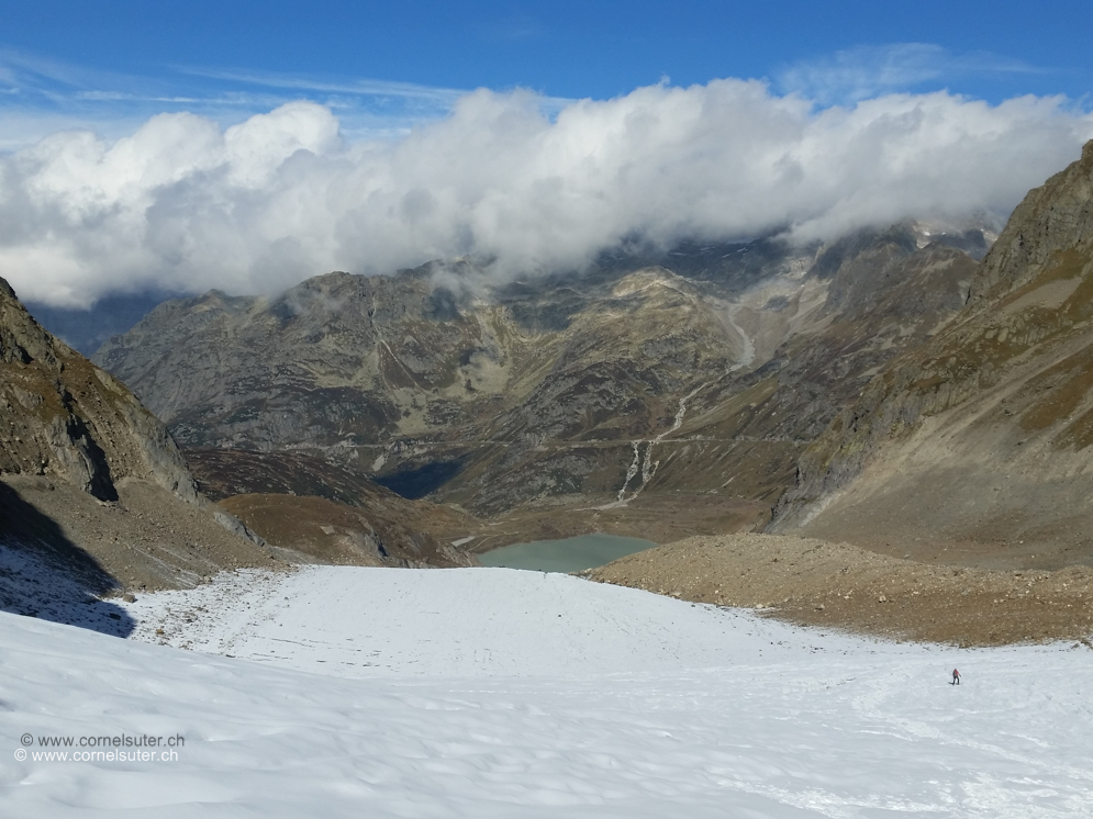 Genau auf dem Steigletscher hat es Schnee, treffend.