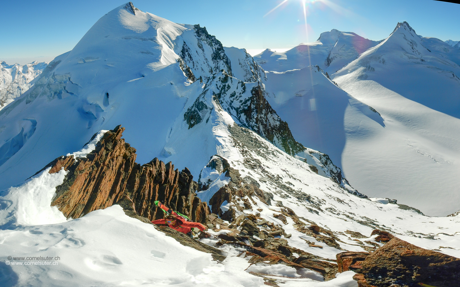 Kurz mal Sicht zurück, links oben das Allalinhorn 4027m.