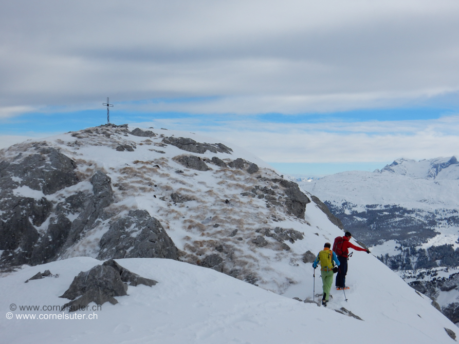 WEnige Meter vor dem Wiss Nollen 2155m (Bild von Sepp)