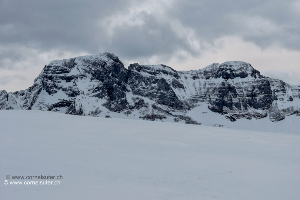 Sicht zum Bös Fulen 2802m, höchster Punkt unserer Gemeinde Muotathal und höchster Punkt im Kanton Schwyz.  Bilder zur Bös Fulen Nordwestwand Tour (Klick Bericht lesen)