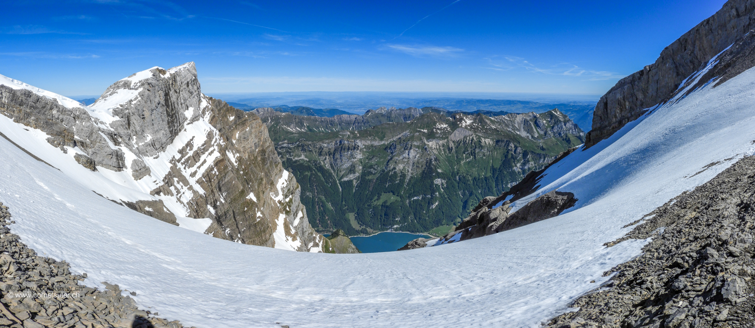 Pano auf dem Schwander Grat, links oben der Ruchen 2901m.