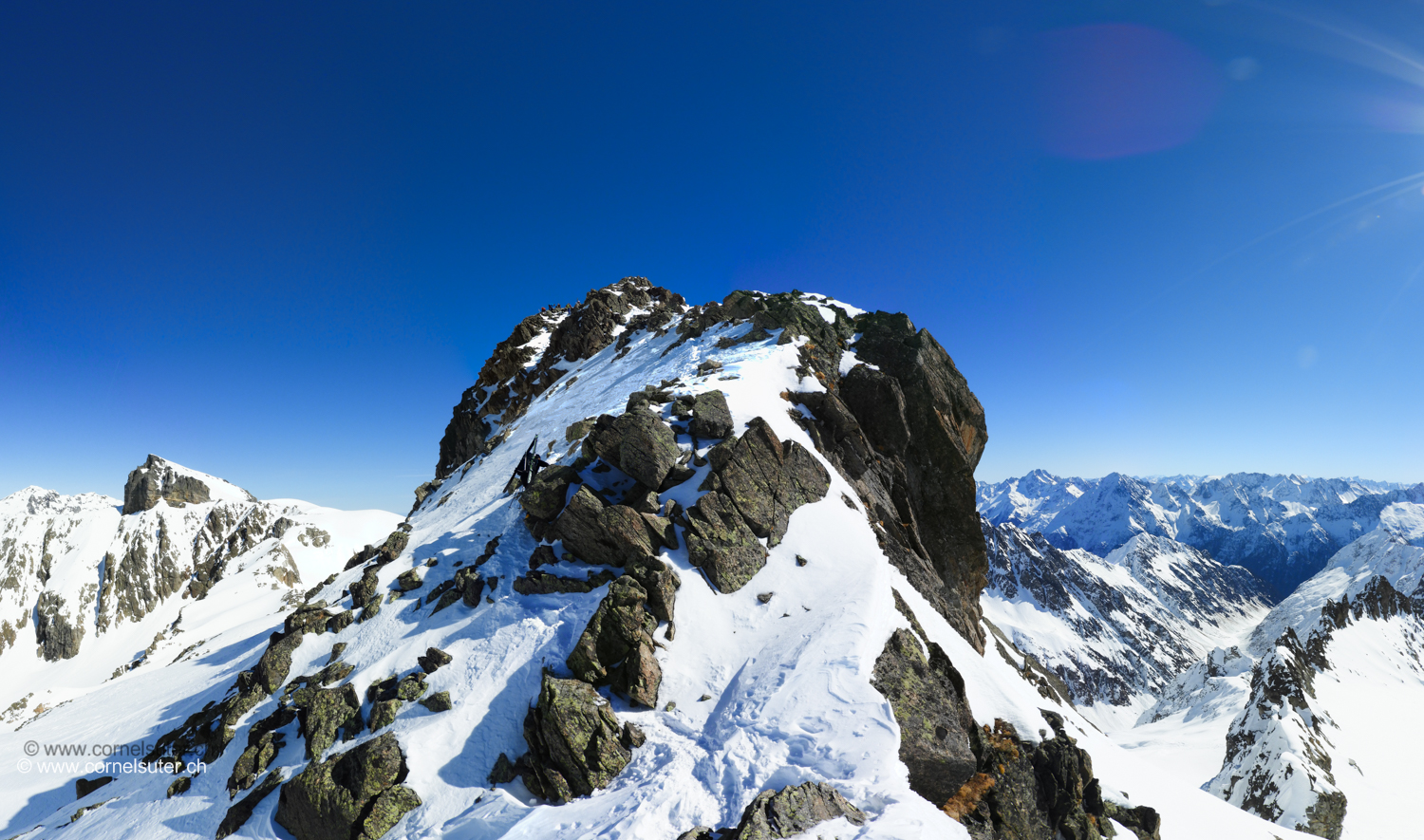 und in leichter Block kraxlerei zum Gipfel vom Bächenstock 3011m.