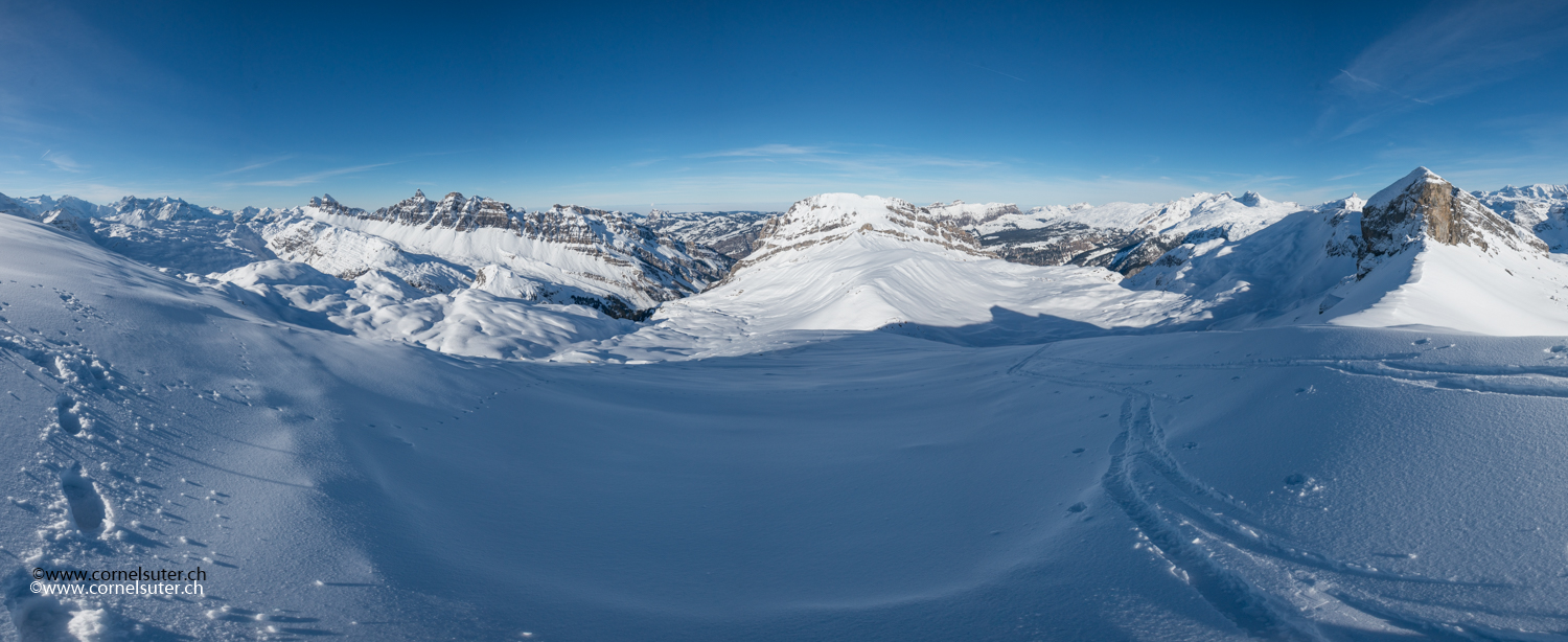Pano Sicht auf dem Rossgrat