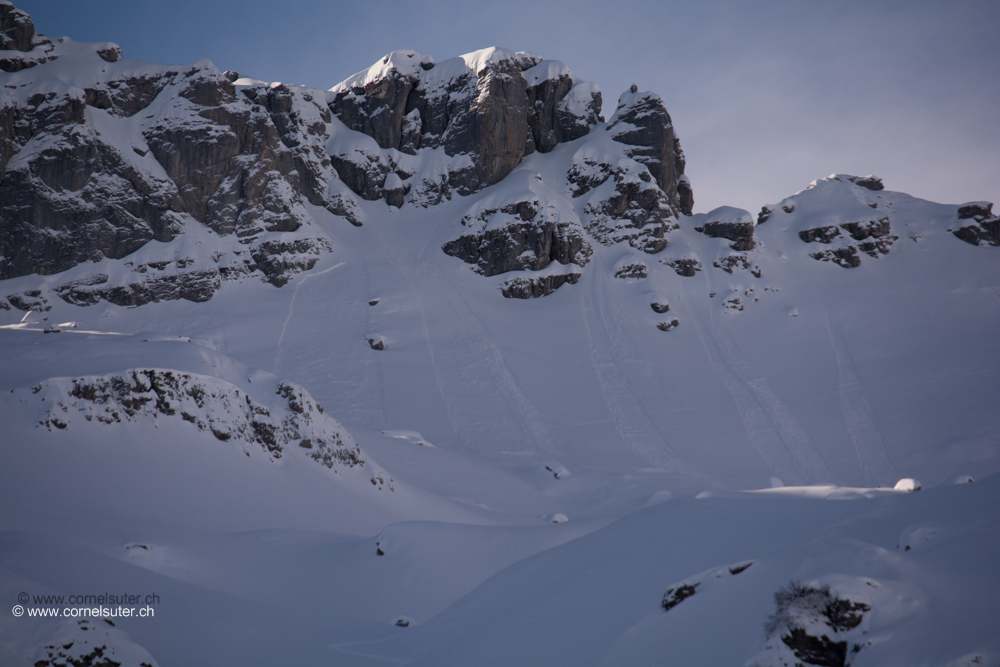 Angekommen beim Ober Stafel 1746m, Oberflächen Rutsche in den steilen Hängen beim Balmersgrätli.