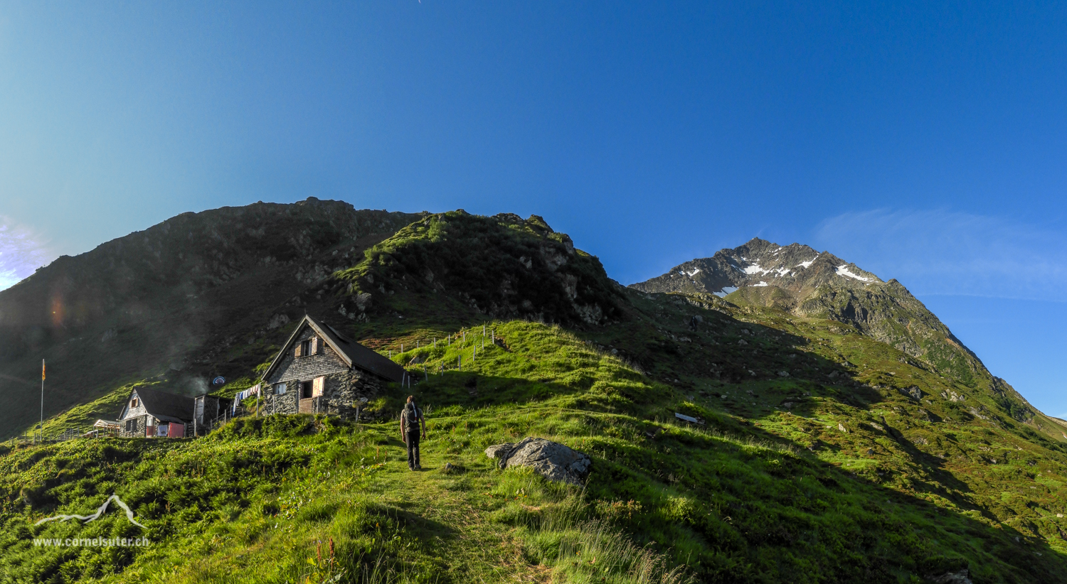 Beim Blacki 1868m und oben der Bristen 3073m....