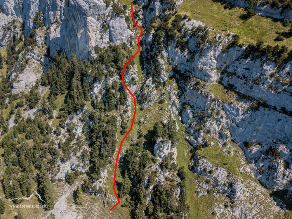 Ein Flugbild zeigt ca der Routenverlauf.