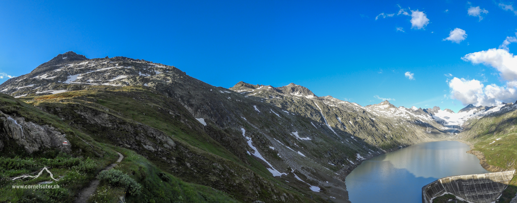 Kurz nach dem Start beim Oberaarsee