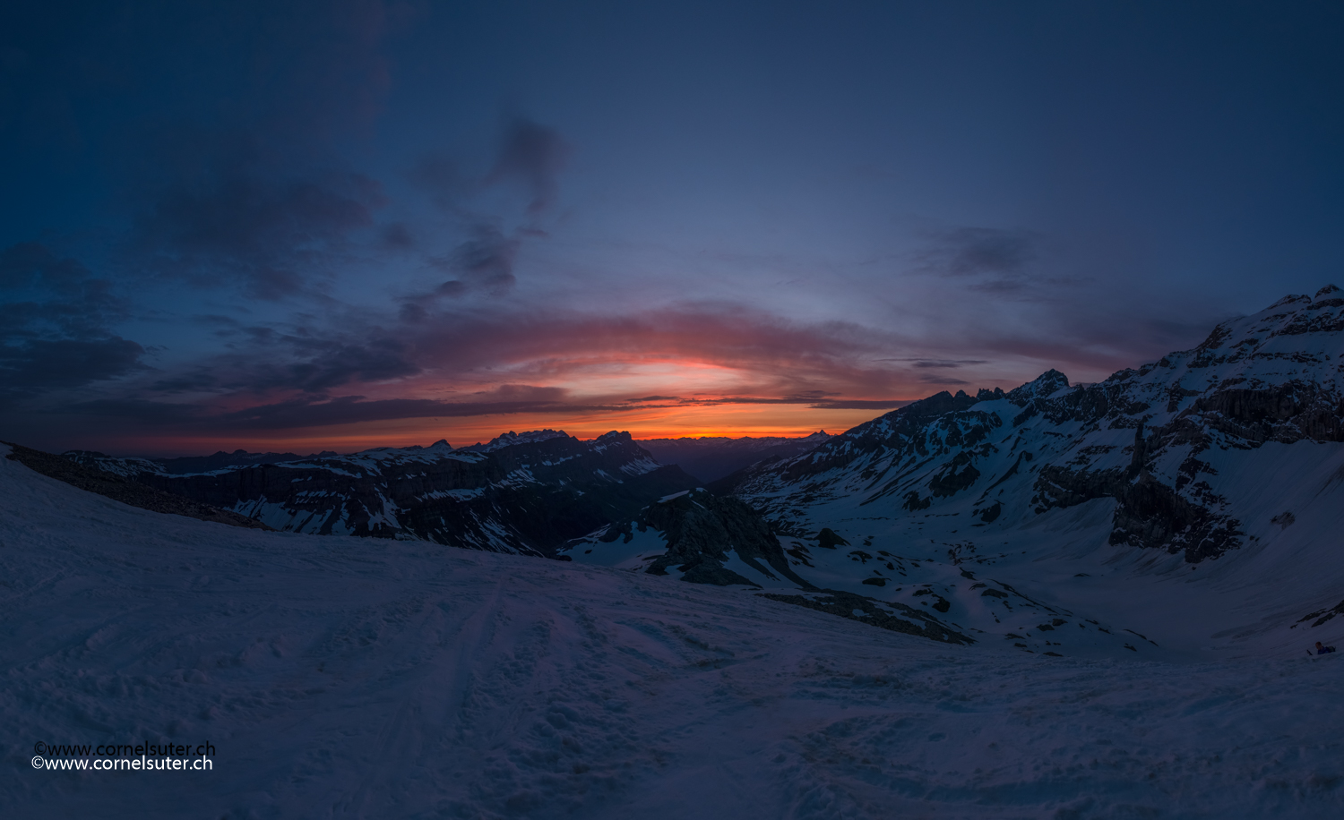 Fantastische Morgenstimmung im Aufstieg zum Chammlijoch....