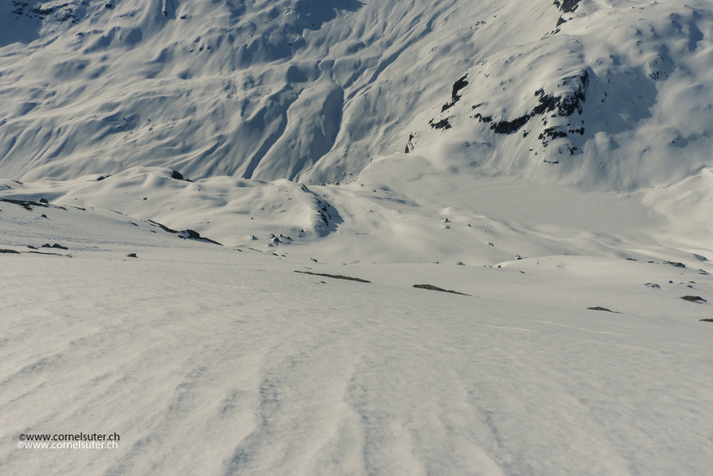 Abfahrt in der Alplerhorn Südflanke.