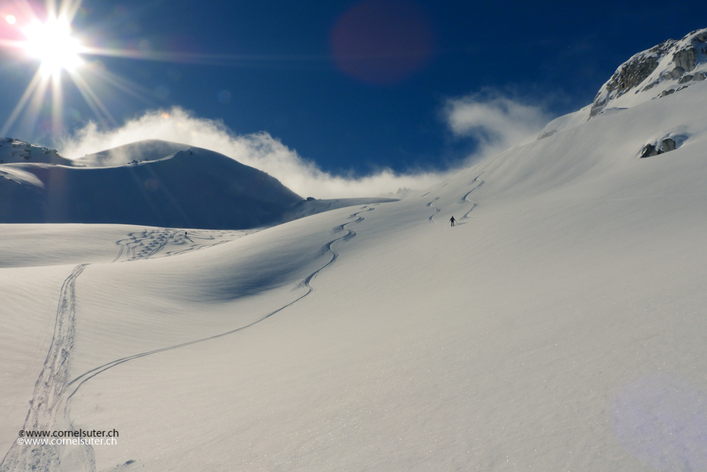 Sicht zurück mit viel Pulverschnee!!!