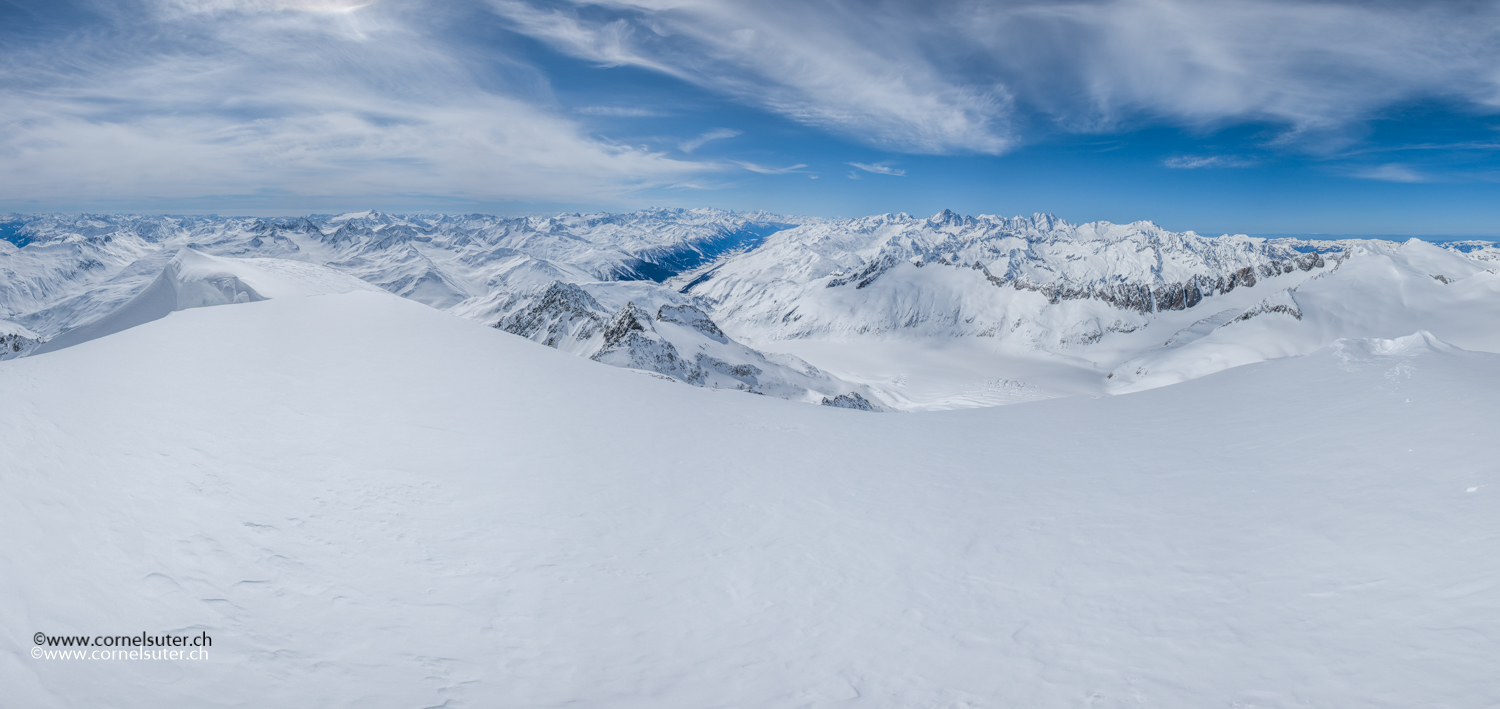 Fantastisches Panorama in Richtung Walliser und Berneralpen, wowww