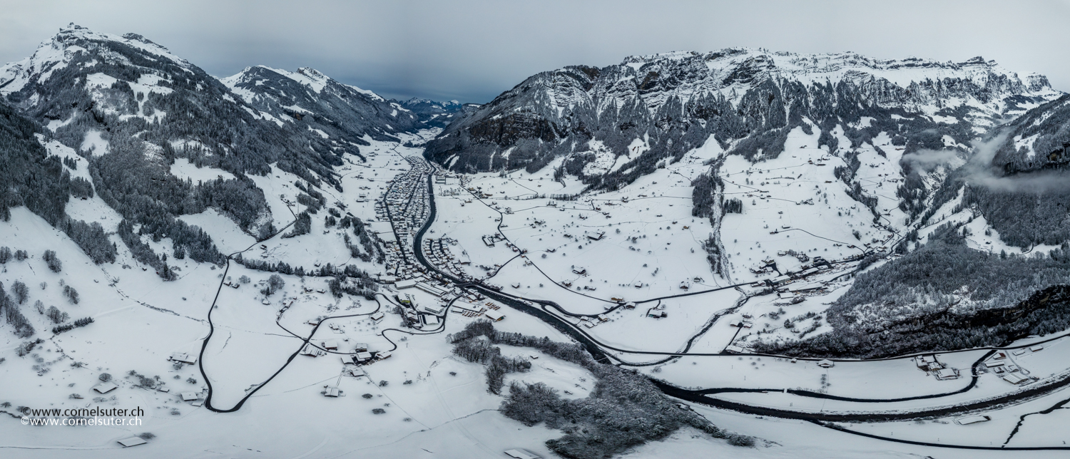 Das Muotathal im Winter.