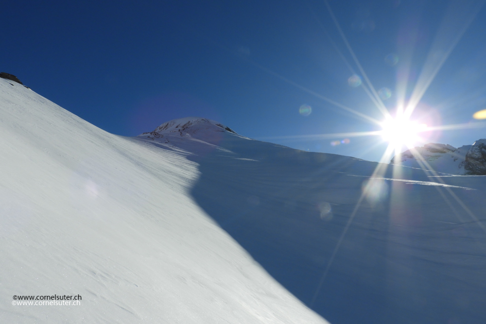 Die Sonne erreicht.
