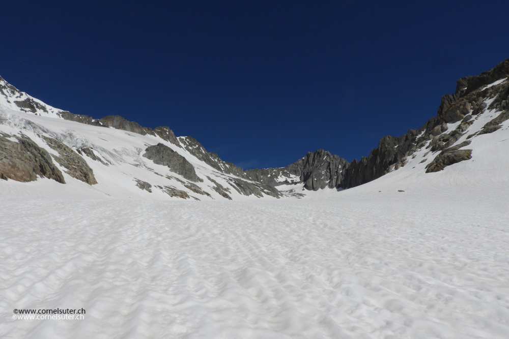 Auf dem Tiefengletscher sicht zurück.
