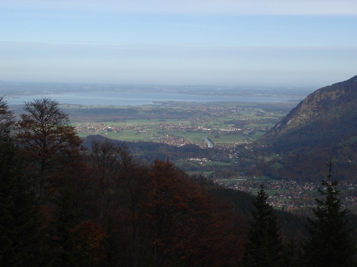 Da sieht man schon nach Deutschland, der Chiemsee.