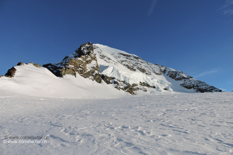 übersicht zum Südwestgrat zum Mönch 4107m