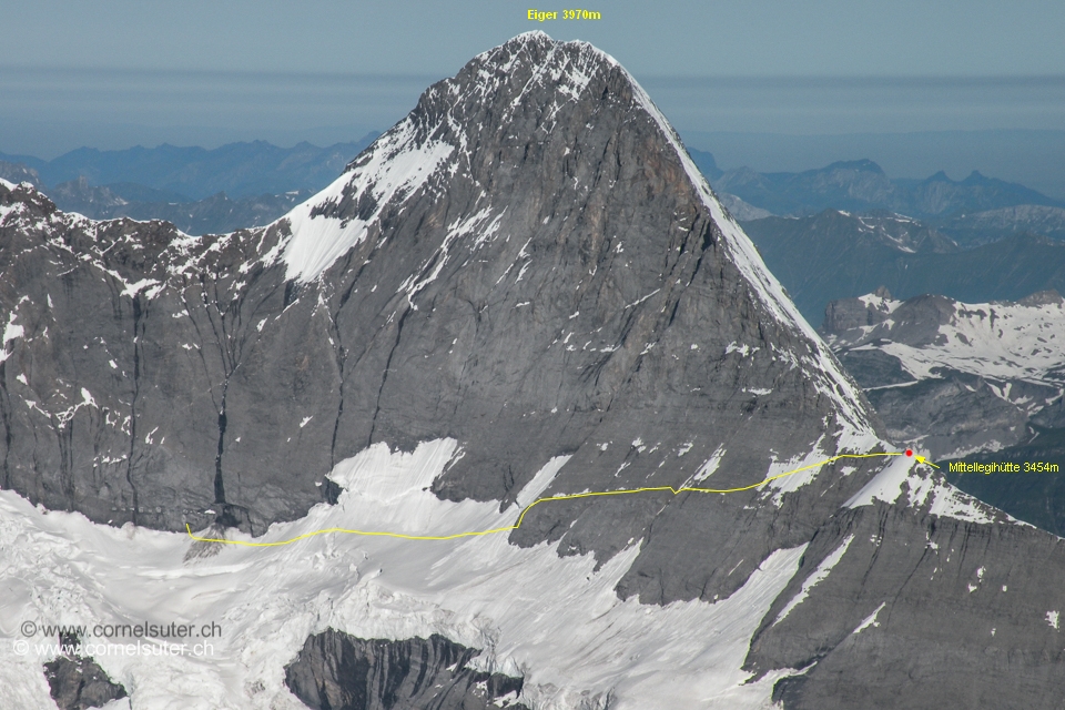 Sicht vom Lauteraarhorn 4042m (Klick Bericht lesen) und ca die Route zur Mittellegihütte 3454m.