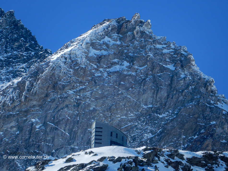 Die SAC Vélanhütte 2642m besuchten wir später auch noch.