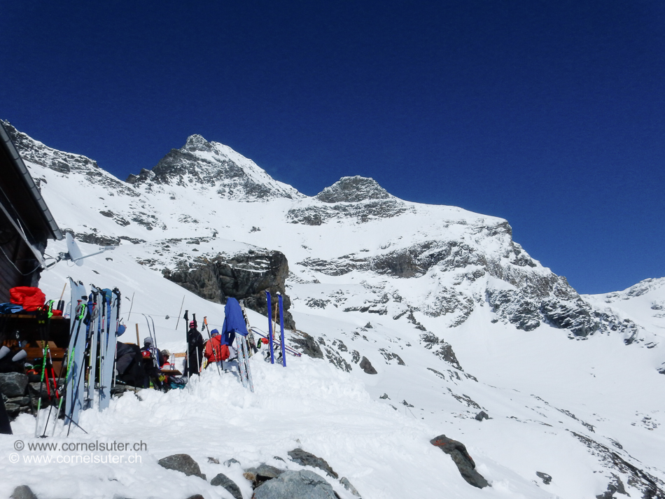 Sicht hinauf zum Grand Combin...die Aufstiegsroute...