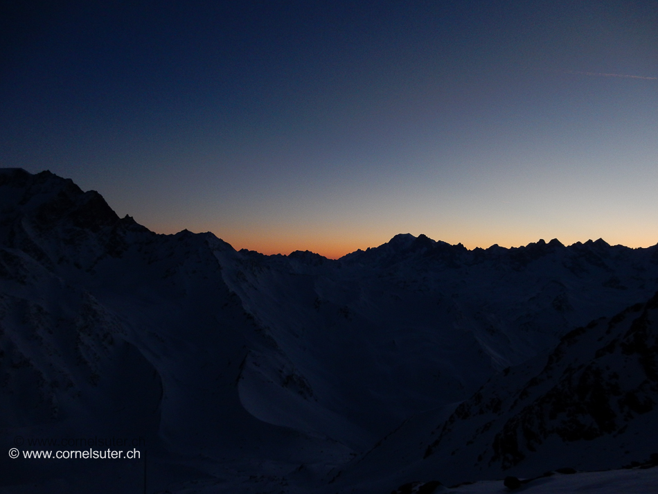 Abendstimmung bei der Valsorey Hütte 3030m, Sicht Richtung Mont Blanc 4808m.