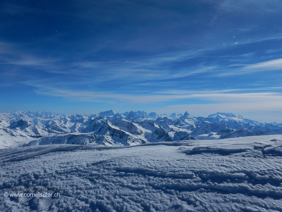 Sicht Richtung, Weisshorn 4505m, Mischabel, Matterhorn 4478m, Dufourspitze 4634m/Monte Rosa usw.