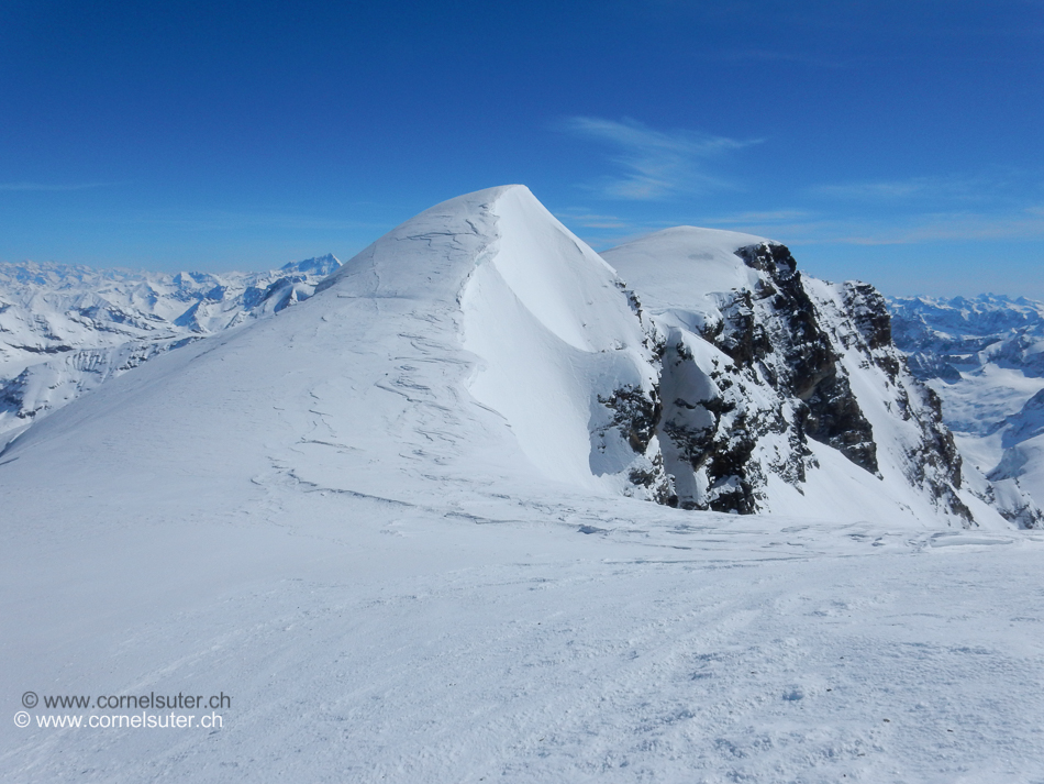 Wir sind bereits abgestiegen bei der Mure de La Cote, und unterwegs Zum Tsessette 4135m