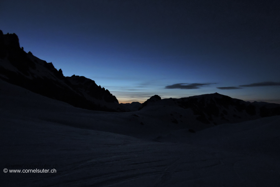 Morgenstund, bereits neben der Albert Heim Hütte.