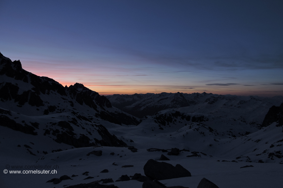 Bald am Tiefengletscher, der Tag erwacht.