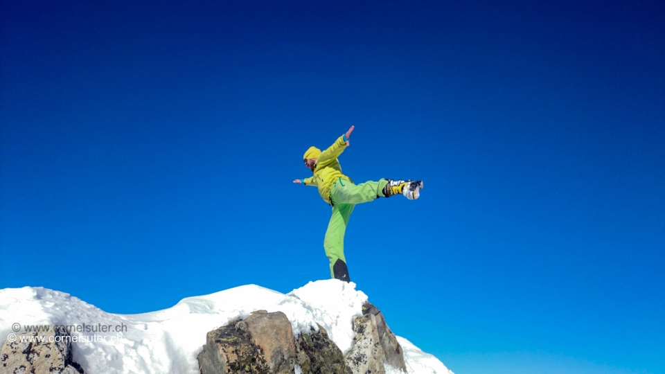 Fliegen auf dem Oberalpstock 3328m (Bild von P.Herger)