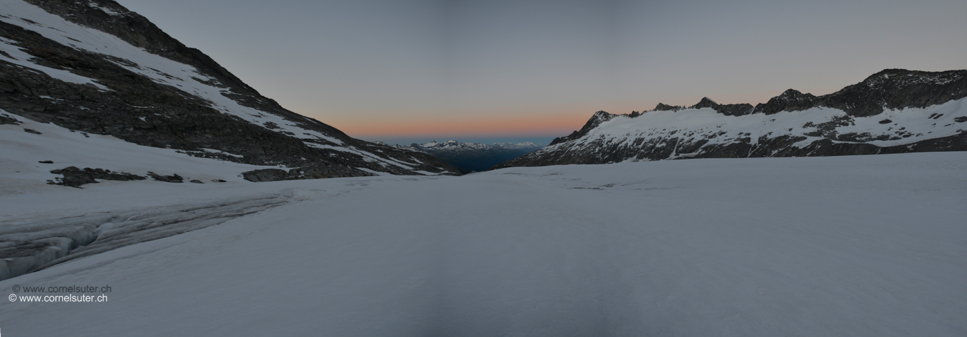 Morgenstimmung auf dem Rhonegletscher.