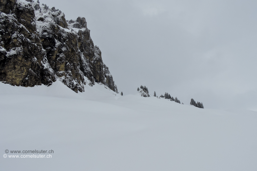 Bereits schon weit oben, Sicht zu den Chöpf 1748m.