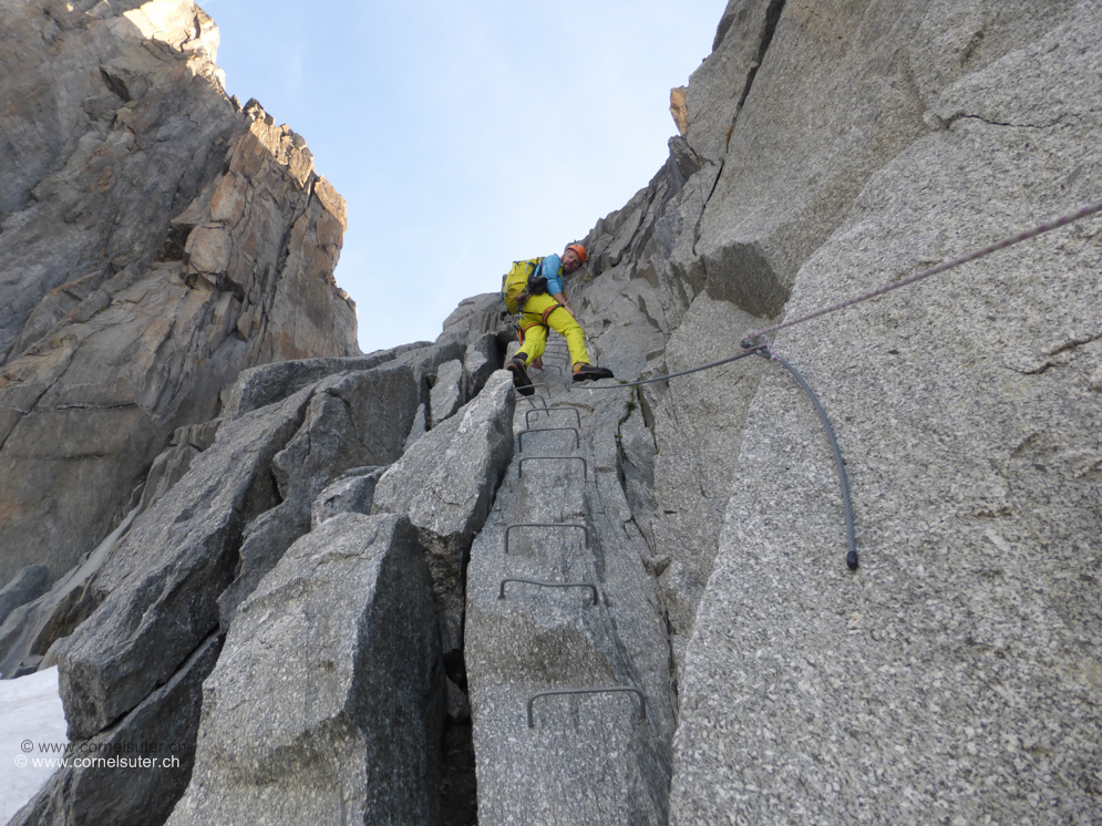 Am Aufstieg im Klettersteig. (Bild von Ruedi)